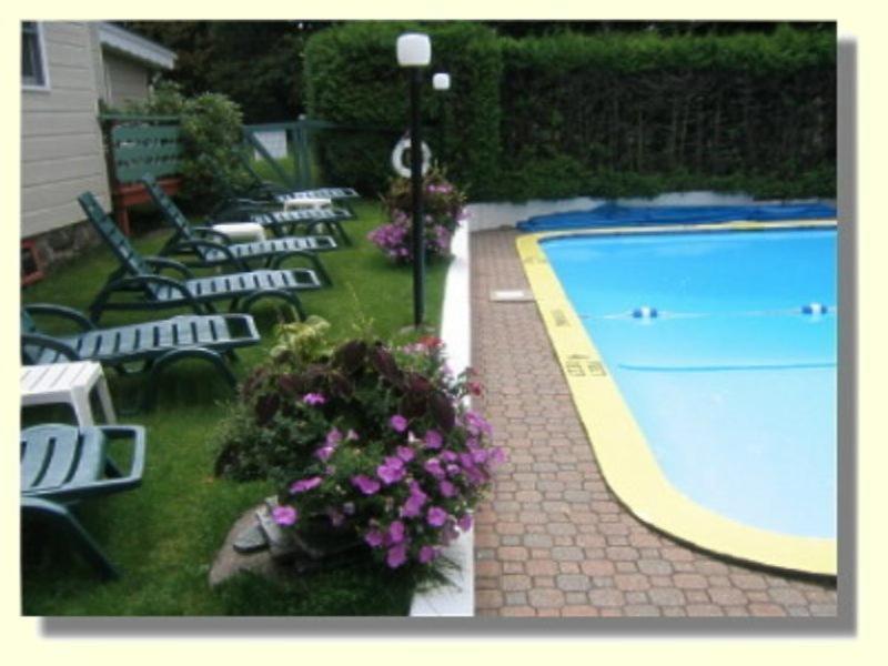 Town & Country Motor Inn Лейк Плесид Екстериор снимка